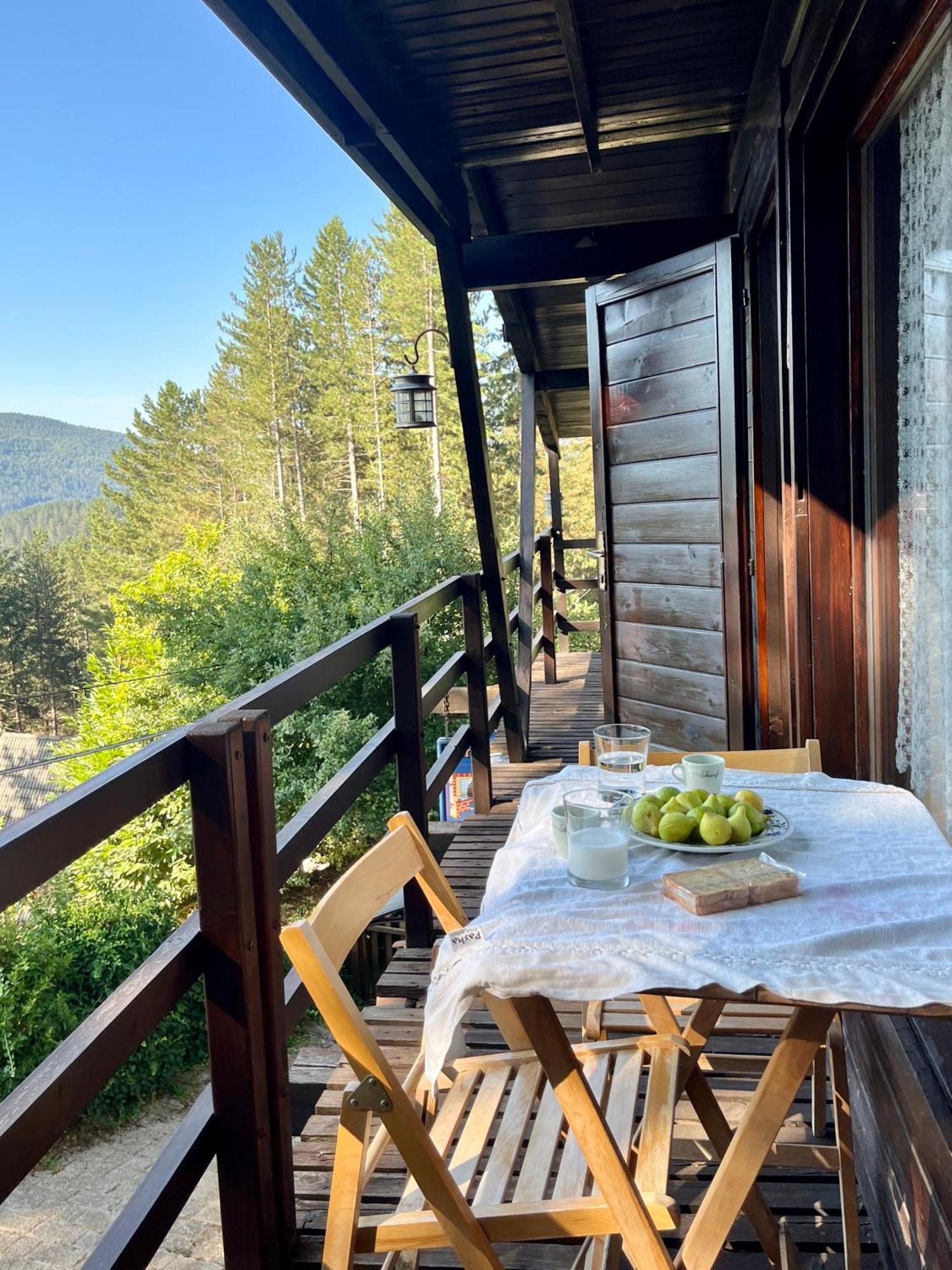 Chalet Natura La Taverna Dei 3 Porcellini Cavaliere  Luaran gambar