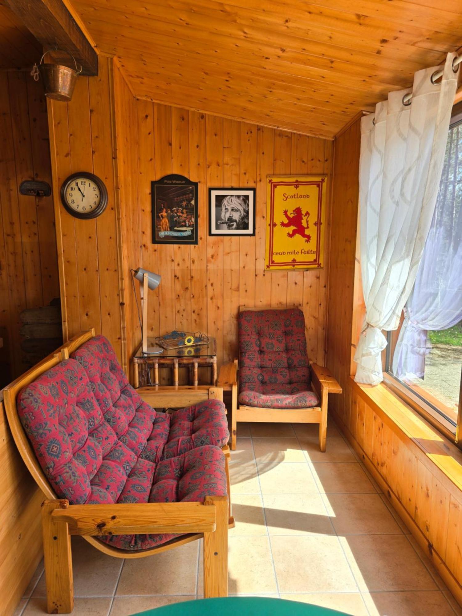 Chalet Natura La Taverna Dei 3 Porcellini Cavaliere  Luaran gambar