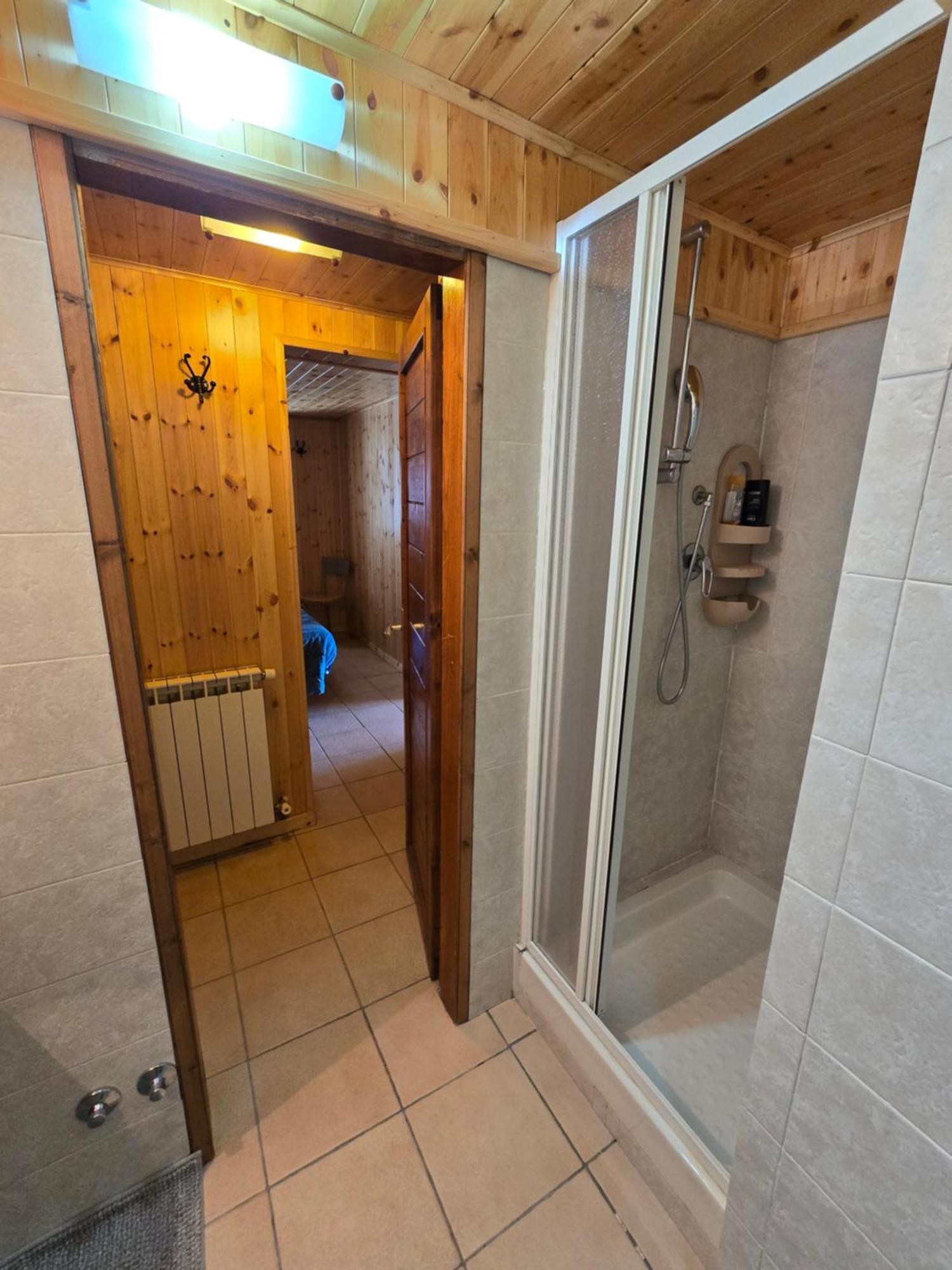 Chalet Natura La Taverna Dei 3 Porcellini Cavaliere  Luaran gambar