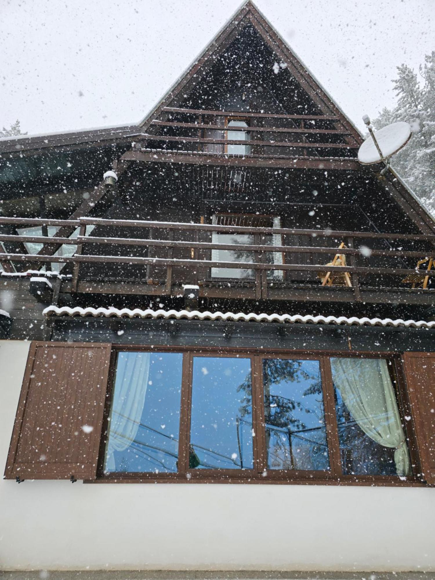 Chalet Natura La Taverna Dei 3 Porcellini Cavaliere  Luaran gambar